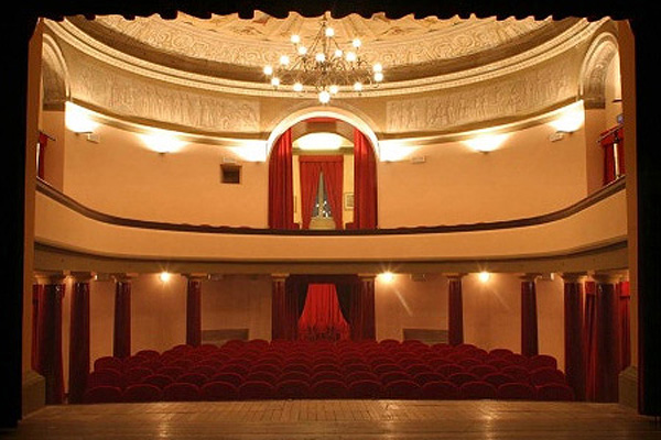 Alla scoperta del Teatro Sociale di Canzo