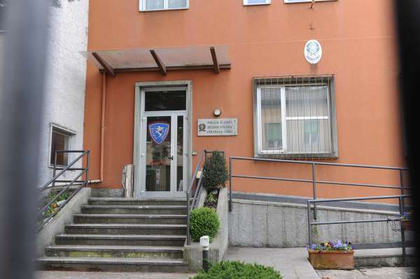 Furti nelle case, allontanati  tre stranieri dalla Polizia stradale