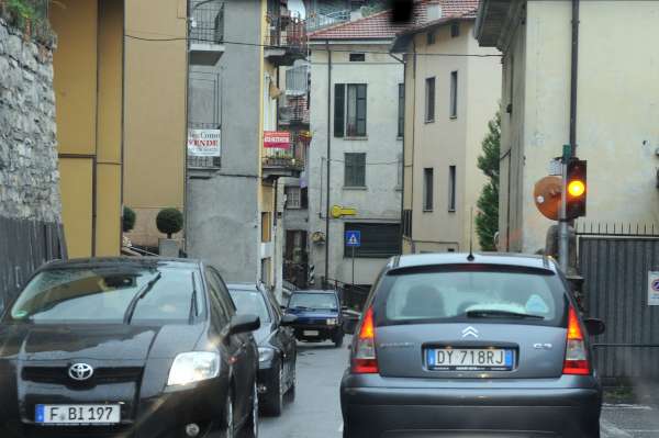 Idea “girone” lungo la statale Regina. Lago a senso unico per i mezzi pesanti