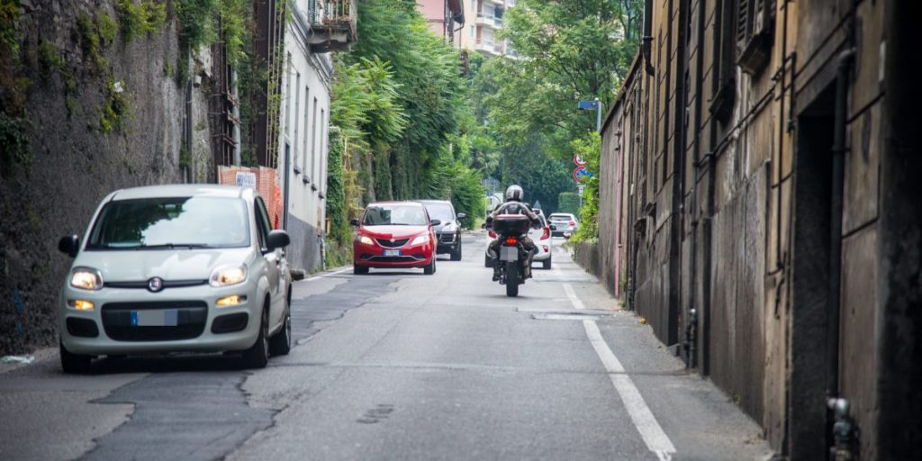 Asfaltatura in via Bixio: annunciati senso unico e chiusura