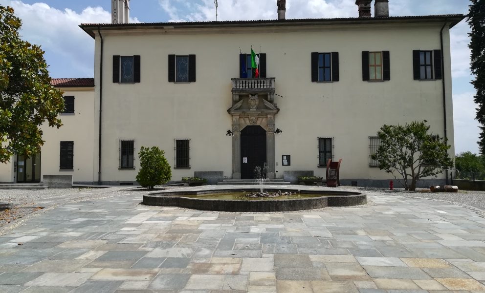 Cavallasca, mamma e figlia danzano con la pittura
