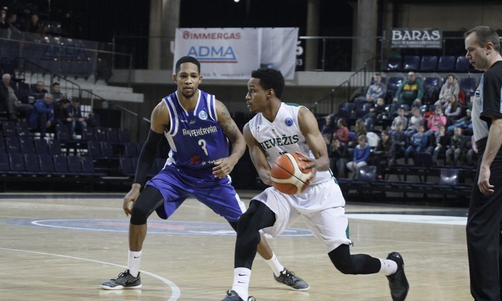 La Pallacanestro Cantù ingaggia l’esterno americano James Woodard