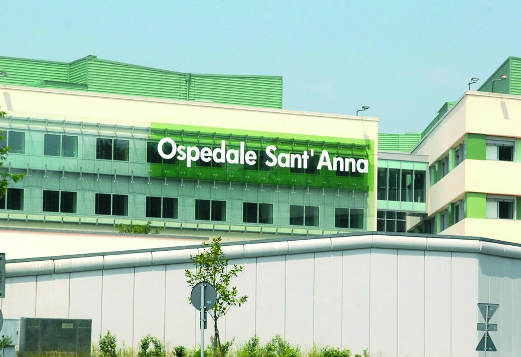 La petizione del Pd: «All’ospedale Sant’Anna i soldi del parcheggio»