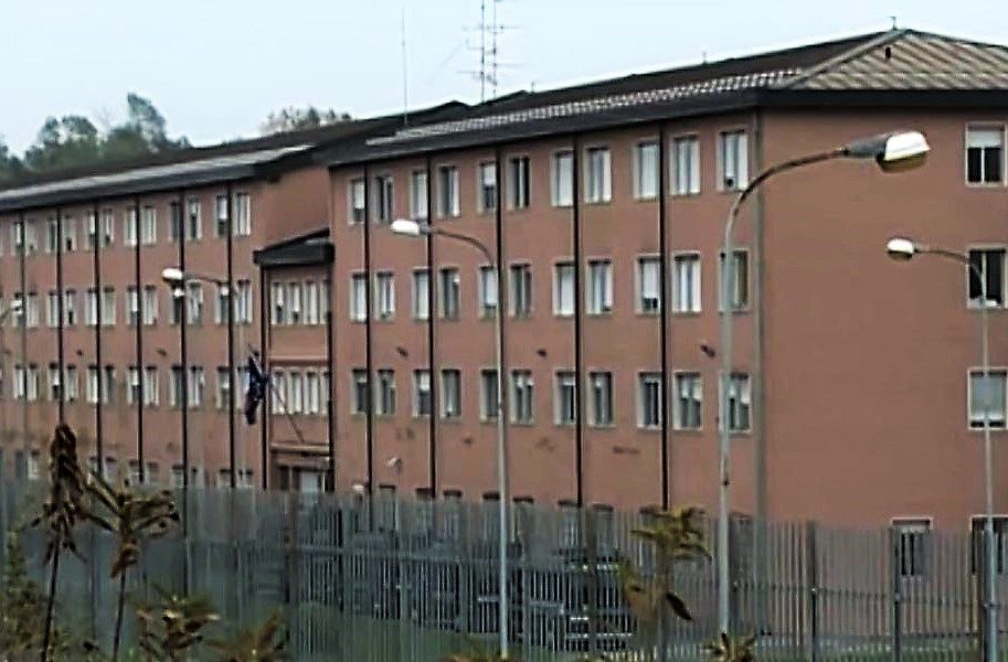 Inseguimento nel Triangolo Lariano: nascondono un chilo e 300 grammi di marijuana