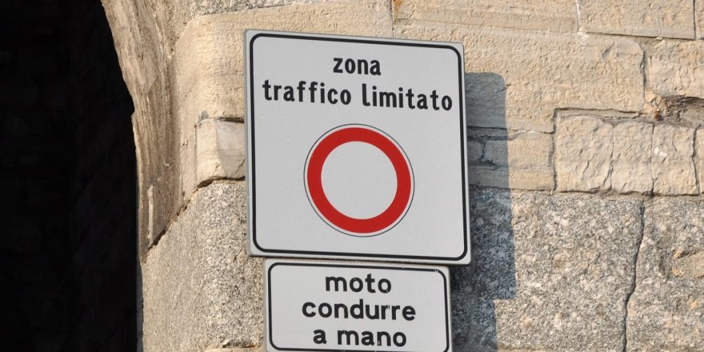 La Ztl di Como diventa una miniera d’oro. Ogni giorno elevate 250 contravvenzioni