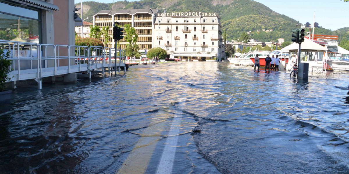 Cala lentamente il livello del Lago di Como. Anche oggi code e disagi