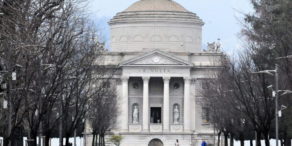 Il Tempio Voltiano resta chiuso per ragioni di sicurezza