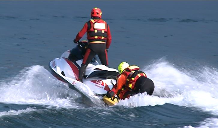 Con le moto d’acqua sul lago: Lario sicuro con i vigili del fuoco