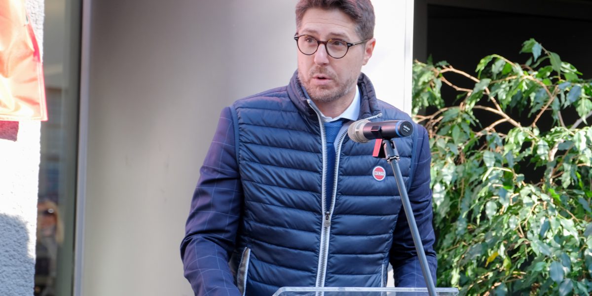 Omicidio di Veniano, il cordoglio del sottosegretario Molteni: «Gesto di pura follia»