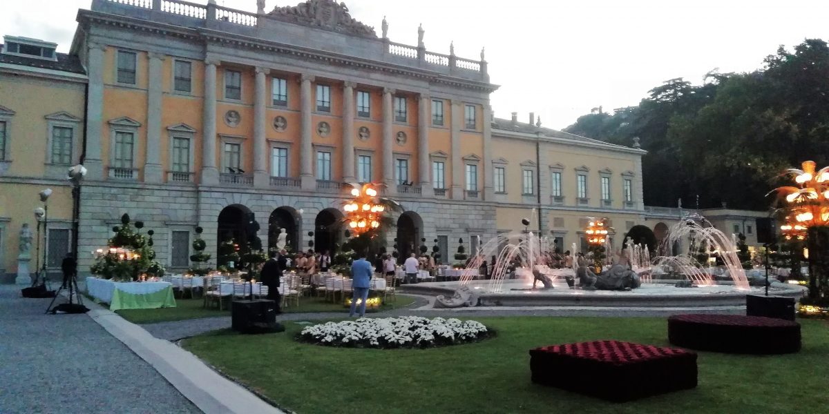 Guess, lunedì sfilata per 600 invitati a Villa Olmo