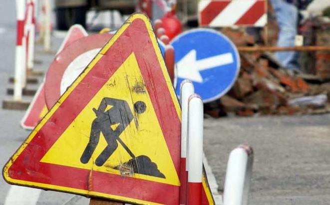 Cantieri, senso unico per un mese sulla provinciale a Claino con Osteno