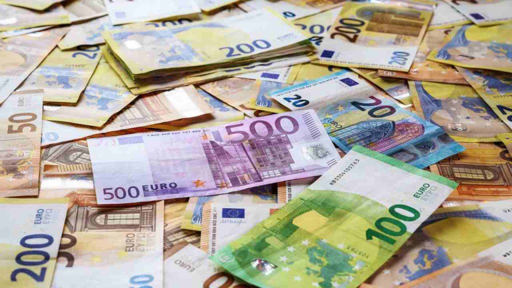 100.000 euro all'anno - CorrierediComo.it