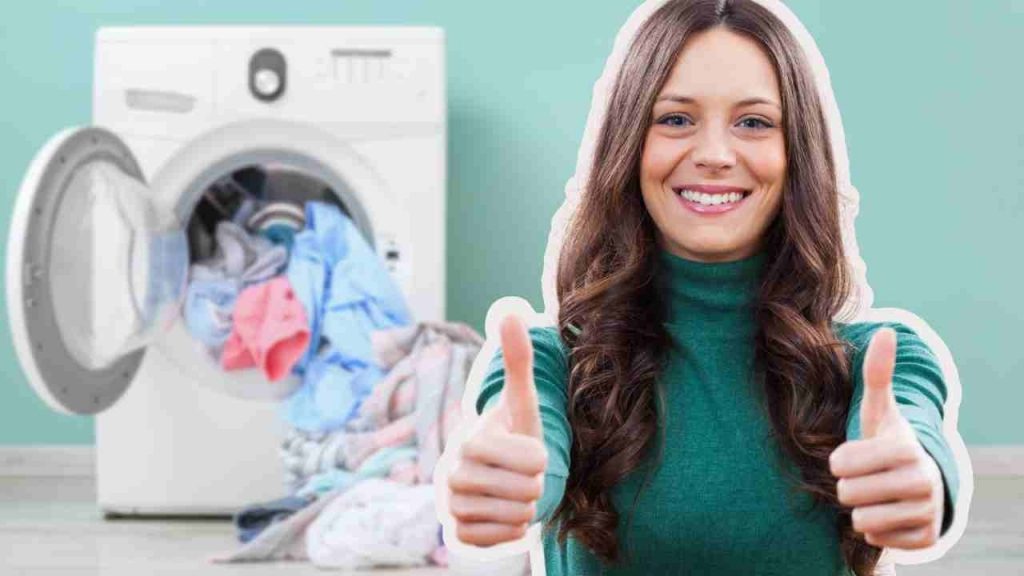 Lavatrice, dopo 80 anni scoperto il trucco segreto | Basta un lavaggio a vuoto per risparmiare 100 euro al mese