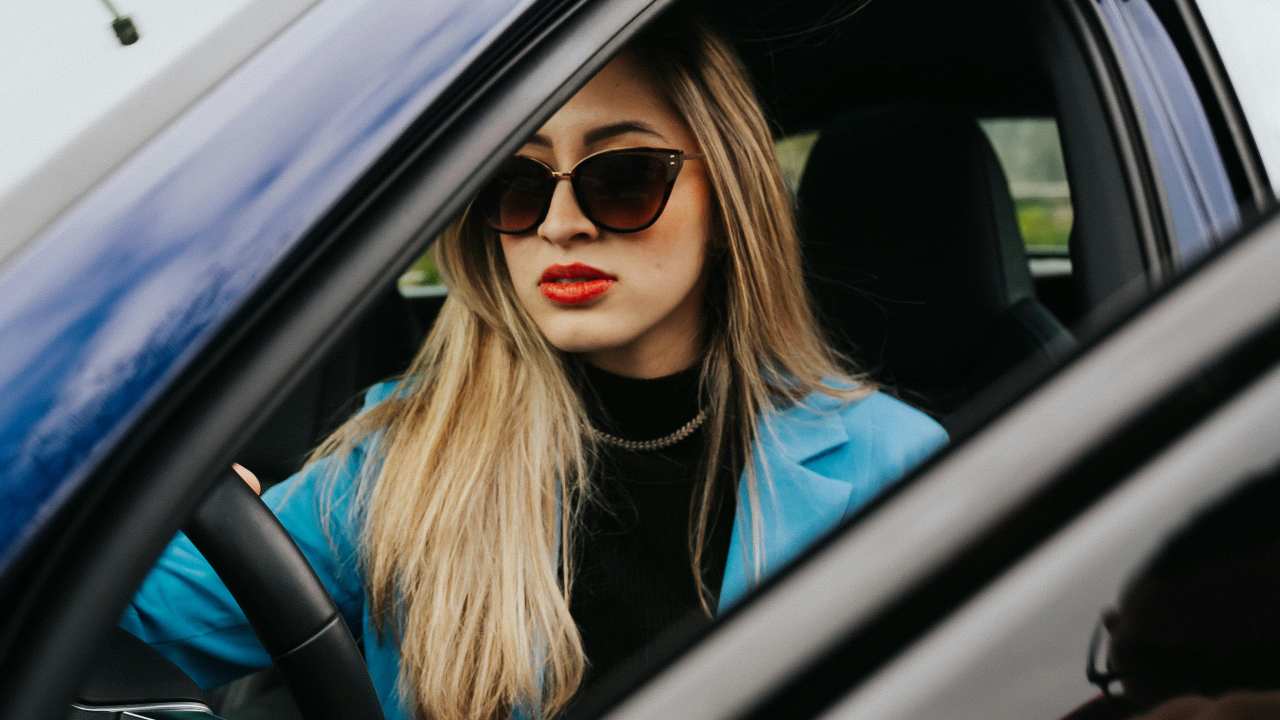 Vietati gli occhiali da sole - CorrierediComo.it