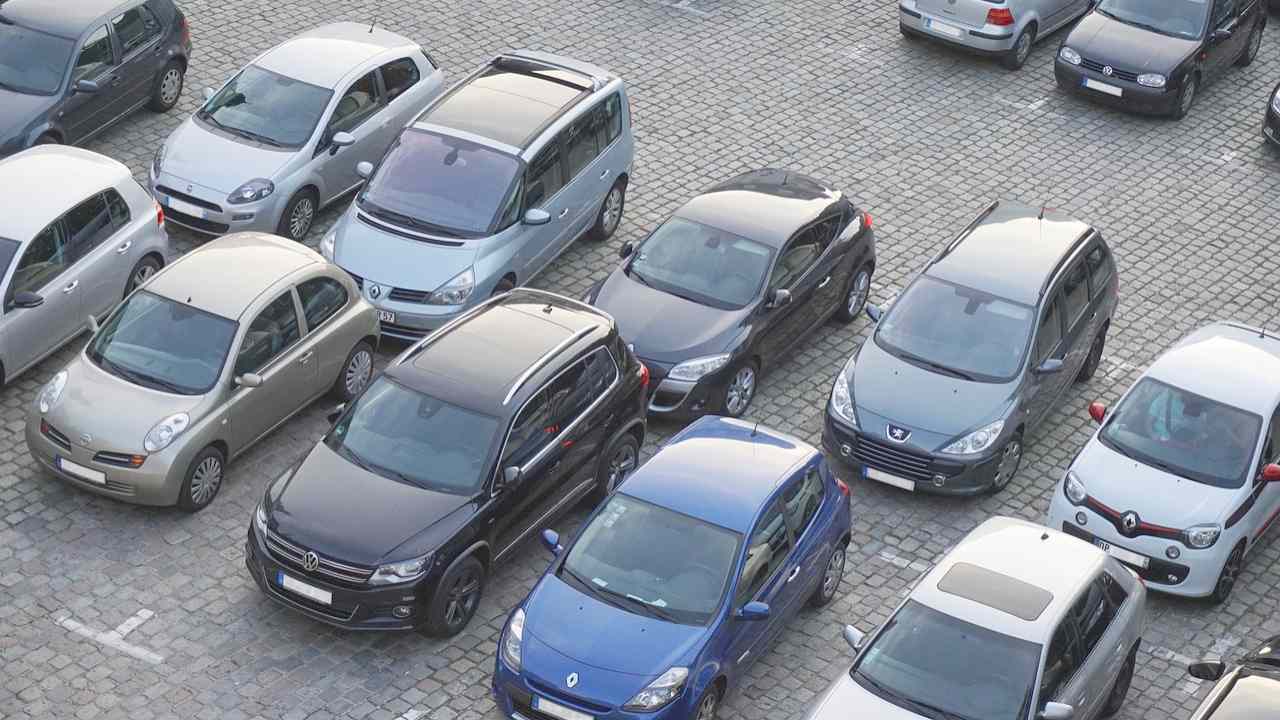 Parcheggio auto