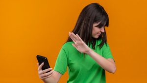 truffa telefonica - freepik - corrieredicomo.it