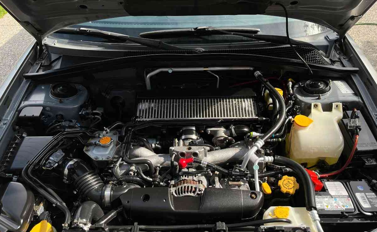 Auto, quando ti fermi fai questa cosa | Raddoppia la durata della tua batteria: se te lo scordi è peggio per te